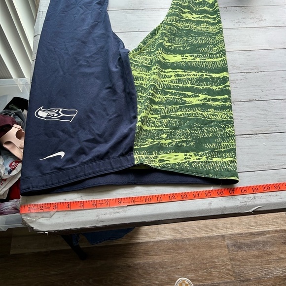 NWOT Nike Seattle Seahawks Football leggings xxl - Picture 4 of 9